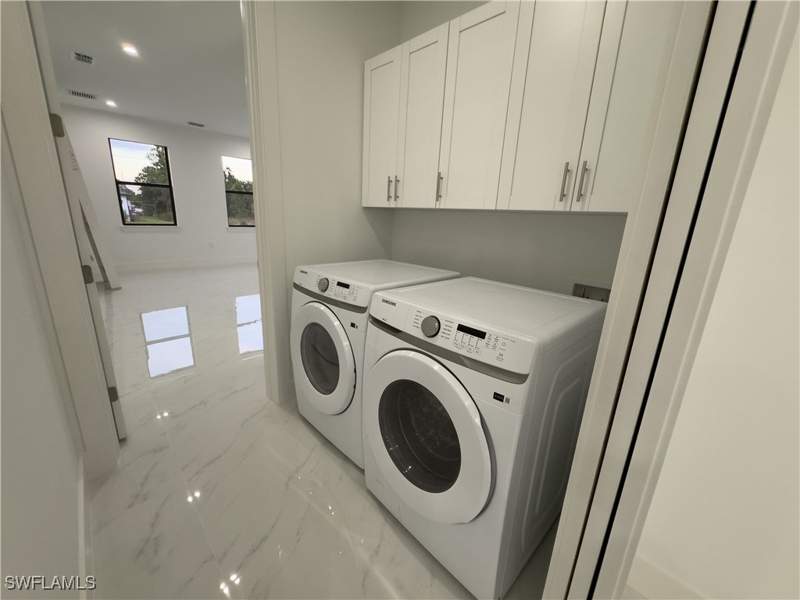 4 bedroom SingleFamilyResidence at 4009 33rd St SW, Lehigh Acres, Lehigh Acres — photo 4
