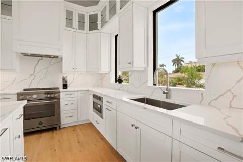 211 Landmark St, Marco Island FL - photo 13 of 50