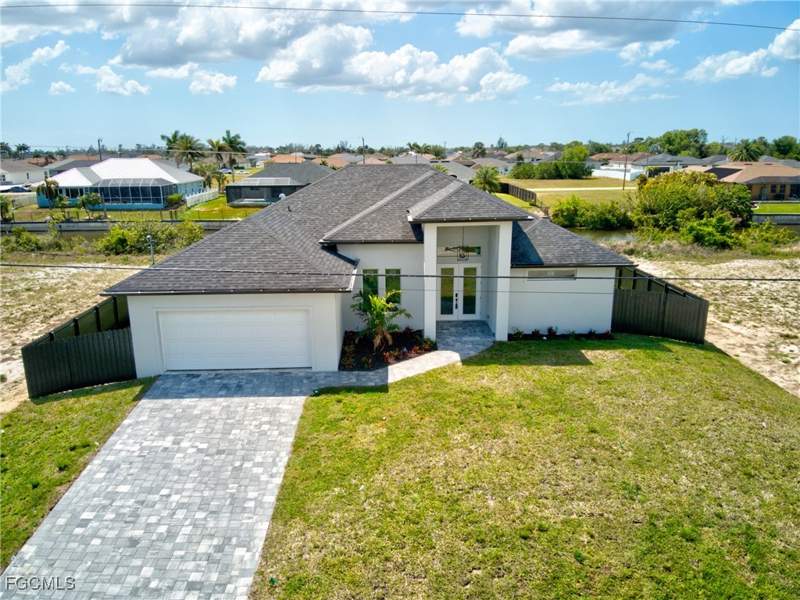 3 bedroom SingleFamilyResidence at 1336 NW 13th Pl, Cape Coral, Cape Coral — photo 2