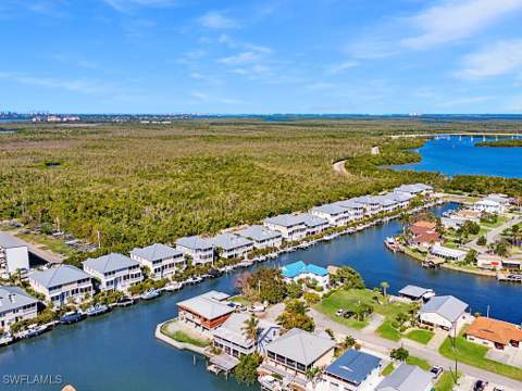 366 Angler Dr 1602, Goodland FL - photo 18 of 45