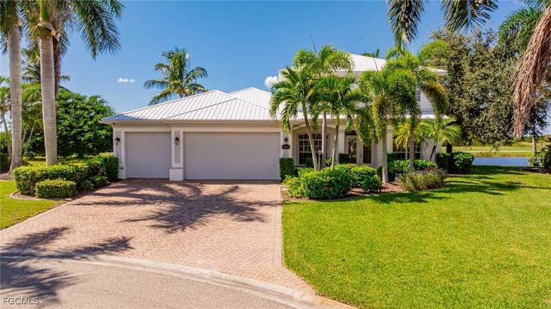 5 bedroom SingleFamilyResidence at 11655 Princess Margaret CT, CAPE ROYAL, Cape Coral — photo 1