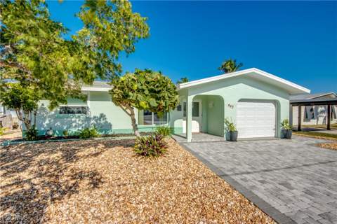 445 Donora Blvd, Fort Myers Beach FL - photo 6 of 44