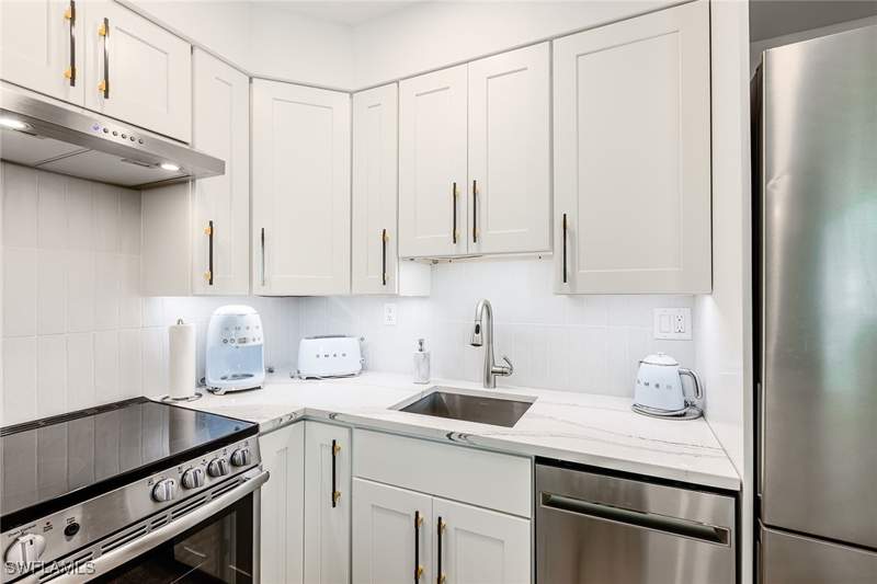 2 bedroom Condominium at 235 Seaview Ct G1, Seabreeze West, Marco Island — photo 5