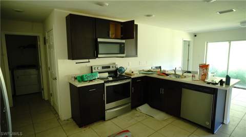 666 Vanola Ct, Lehigh Acres FL - photo 13 of 13