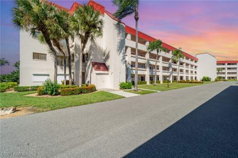 1781 Pebble Beach Dr 206, Fort Myers FL - photo 19 of 31