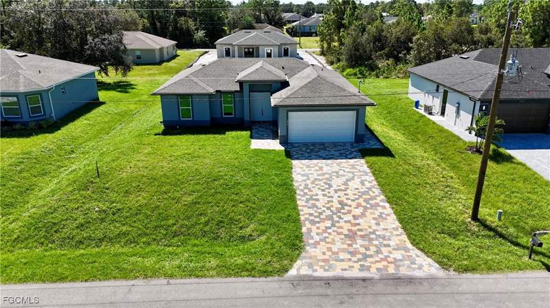 3 bedroom SingleFamilyResidence at 2617 44th St W, Lehigh Acres, Lehigh Acres — photo 3