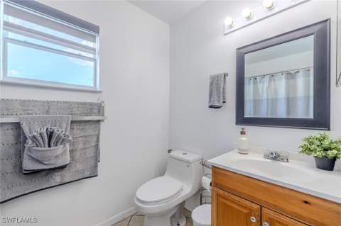 326 NE 10th Ter, Cape Coral FL - photo 17 of 50