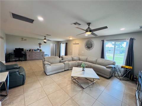 141 SW 48th Ter, Cape Coral FL - photo 11 of 39