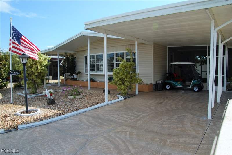 2 bedroom ManufacturedHome at 80 Snead Dr, Six Lakes Country Club, North Fort Myers — photo 4