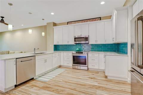 10037 Heather Ln 403, Naples FL - photo 12 of 24