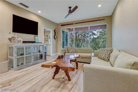 10037 Heather Ln 403, Naples FL - photo 8 of 24