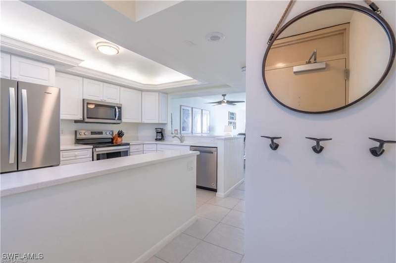 2 bedroom Condominium at 440 Seaview Ct 805, South Seas Club Condo, Marco Island — photo 2
