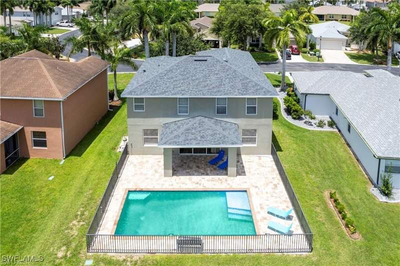 5 bedroom SingleFamilyResidence at 14047 Danpark Loop, Daniels Park, Fort Myers — photo 4