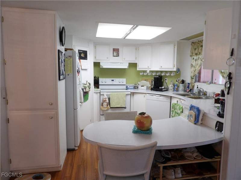 2 bedroom ManufacturedHome at 737 Knotty Pine Cir, Forest Park Mobile Home, North Fort Myers — photo 4