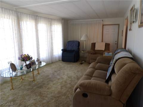 737 Knotty Pine Cir, North Fort Myers FL - photo 9 of 22
