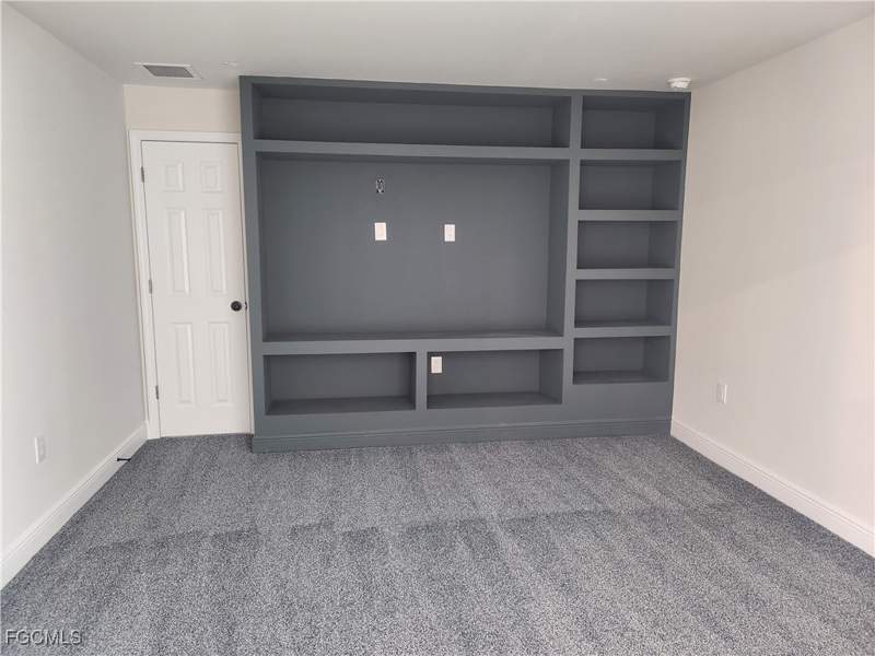 3 bedroom SingleFamilyResidence at 131 Grant Blvd, Lehigh Acres, Lehigh Acres — photo 2