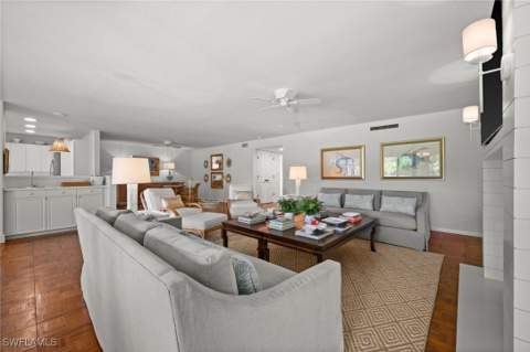 100 Tall Pine Ln 1101, Naples FL - photo 7 of 49