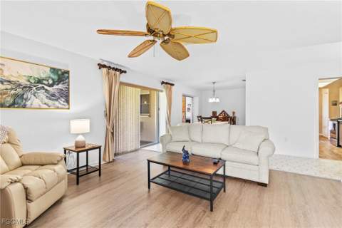 5549 Boynton Ln, Fort Myers FL - photo 10 of 33