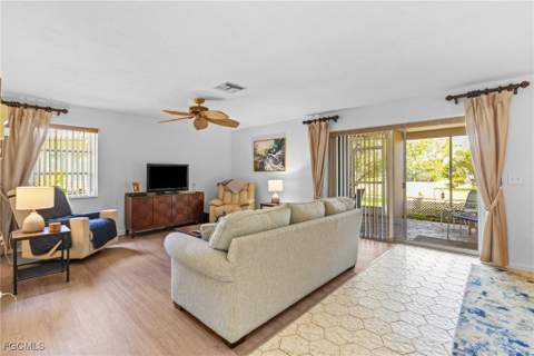 5549 Boynton Ln, Fort Myers FL - photo 8 of 33
