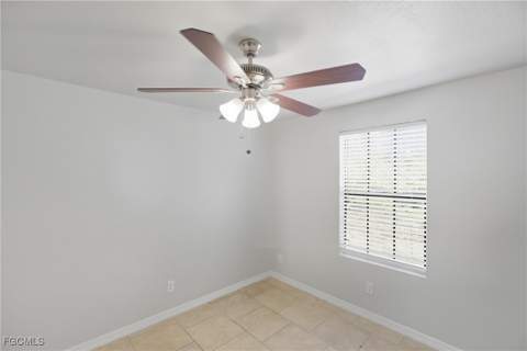 912 Lincoln Ave, Lehigh Acres FL - photo 18 of 32