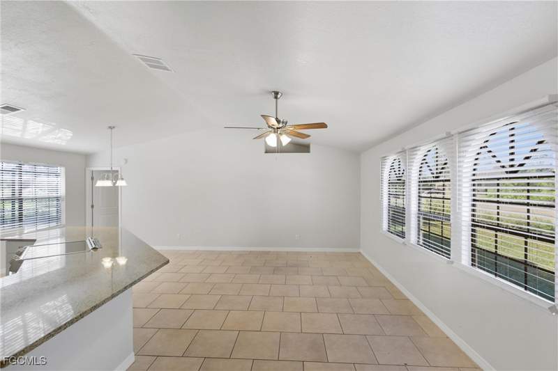 3 bedroom SingleFamilyResidence at 912 Lincoln Ave, Lehigh Acres, Lehigh Acres — photo 3
