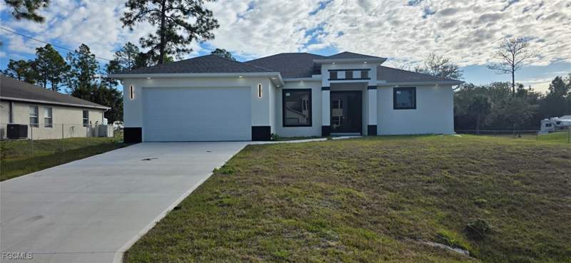 3 bedroom SingleFamilyResidence at 804 Calvin Ave, Lehigh Acres, Lehigh Acres — photo 2