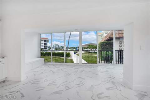 222 Harbour Dr 114, Naples FL - photo 17 of 47