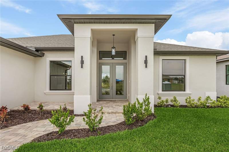 4 bedroom SingleFamilyResidence at 106 SW 33rd Pl, Cape Coral, Cape Coral — photo 2