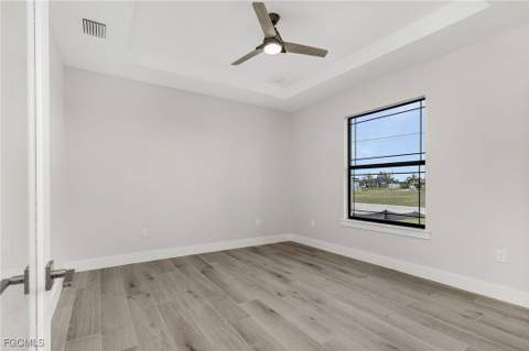 106 SW 33rd Pl, Cape Coral FL - photo 8 of 22