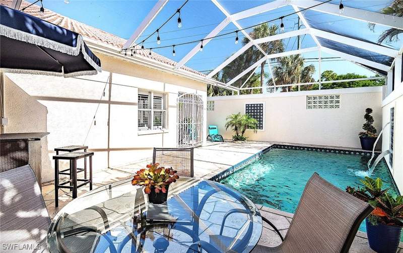 2 bedroom SingleFamilyResidence at 102 Palm Frond Ct, Sabal Lake, Naples — photo 2