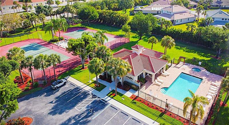 2 bedroom SingleFamilyResidence at 102 Palm Frond Ct, Sabal Lake, Naples — photo 3