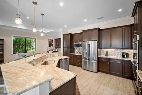 699 98th Ave N, Naples FL - photo 8 of 23