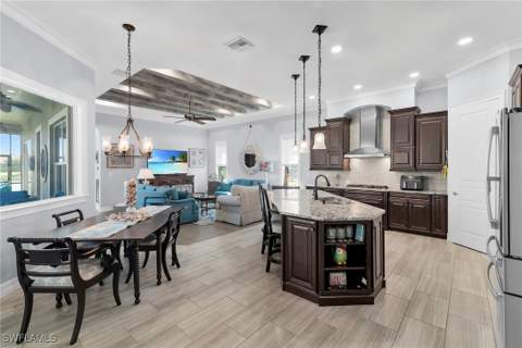 9369 Campanile Cir, Naples FL - photo 7 of 50