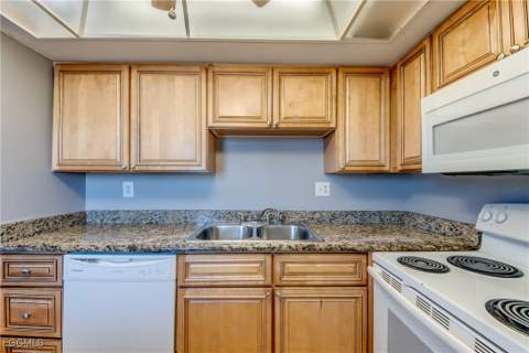 1003 Tropic Ter, North Fort Myers FL - photo 12 of 36