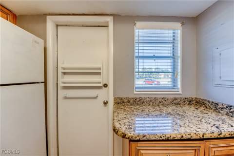 1003 Tropic Ter, North Fort Myers FL - photo 15 of 36