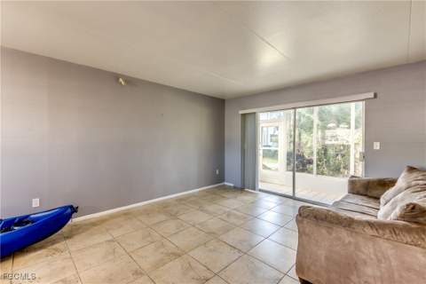 1003 Tropic Ter, North Fort Myers FL - photo 9 of 36