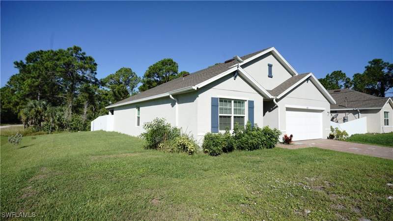 4 bedroom SingleFamilyResidence at 3301 Joan Ave N, Lehigh Acres, Lehigh Acres — photo 4