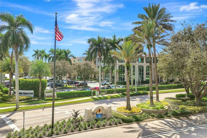 2 bedroom Condominium at 788 Park Shore Dr E39, Hidden Lake Villas, Naples — photo 2