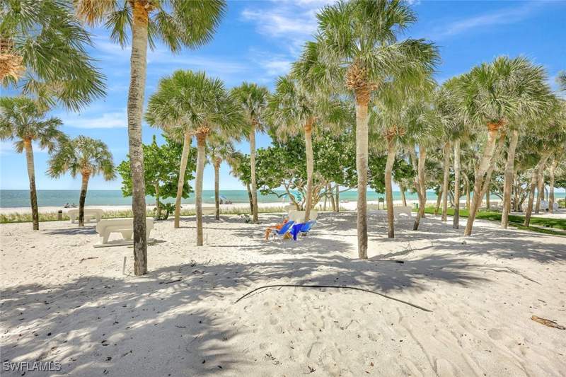 2 bedroom Condominium at 788 Park Shore Dr E39, Hidden Lake Villas, Naples — photo 5