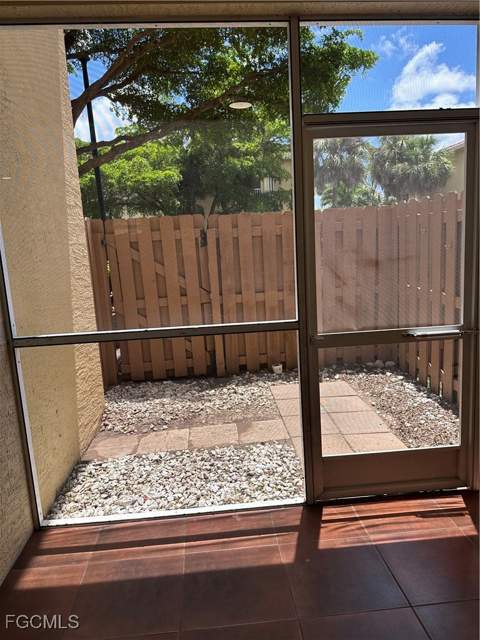 4225 Bellasol Cir 1612, Fort Myers FL - photo 12 of 14
