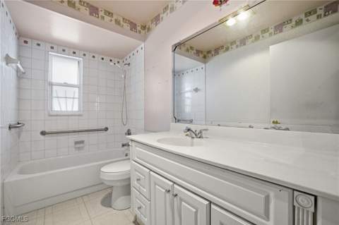 13670 Abbey Dr 4, Fort Myers FL - photo 10 of 21