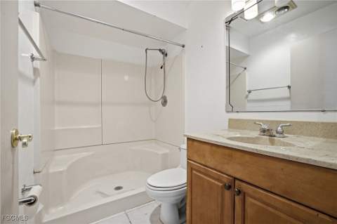 13670 Abbey Dr 4, Fort Myers FL - photo 13 of 21