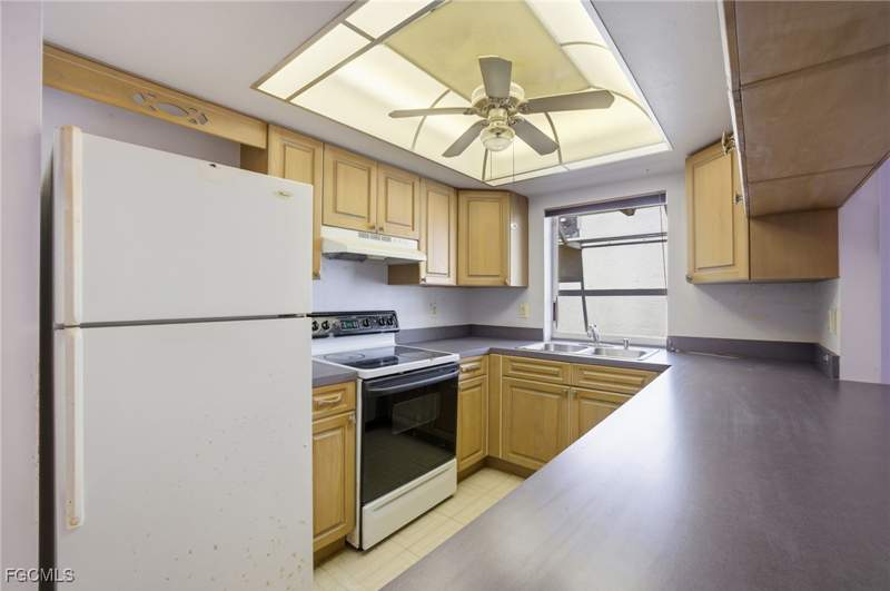 2 bedroom Condominium at 13670 Abbey Dr 4, Cypress Keep Condo, Fort Myers — photo 5