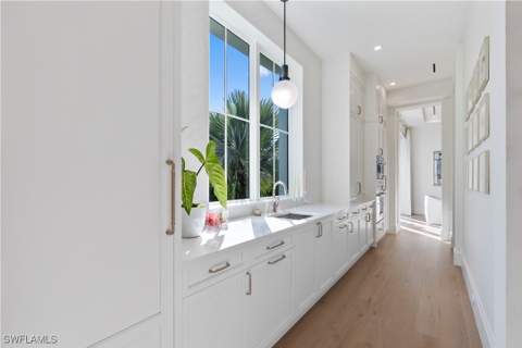 285 Central Ave, Naples FL - photo 13 of 39