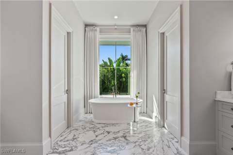 285 Central Ave, Naples FL - photo 20 of 39