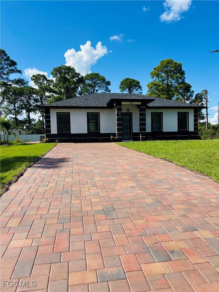 4 bedroom SingleFamilyResidence at 582 Eisenhower Blvd, Lehigh Acres, Lehigh Acres — photo 3