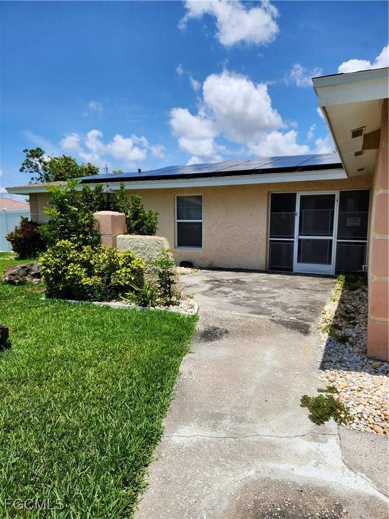 3 bedroom SingleFamilyResidence at 207 SE 47th TER, CAPE CORAL, Cape Coral — photo 3