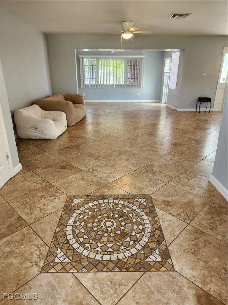 3 bedroom SingleFamilyResidence at 207 SE 47th TER, CAPE CORAL, Cape Coral — photo 5