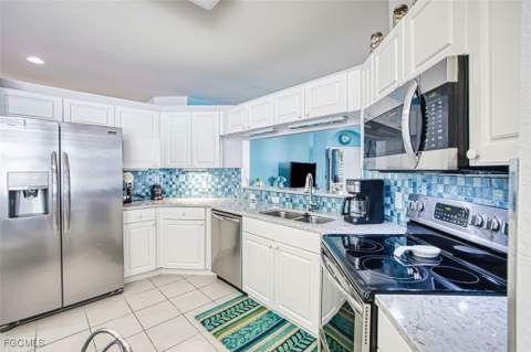 13616 Gulf Breeze St, Fort Myers FL - photo 15 of 37