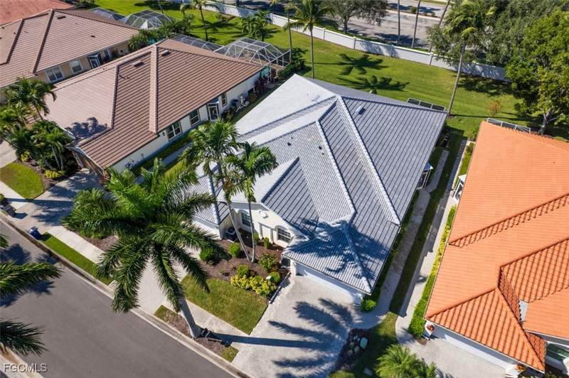 2 bedroom Attached at 13616 Gulf Breeze St, Reflection Lakes, Fort Myers — photo 2